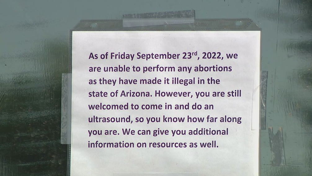 Arizona abortion clinics send women to other states; Maricopa County attorney won't prosecute women